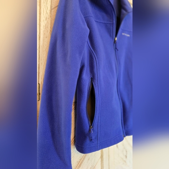 Columbia Zip Up Fleece Jacket - Picture 4 of 9